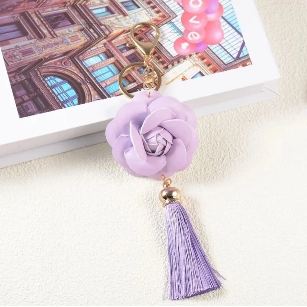 Lavender Flower With Tassel Charm - Picture 1 of 3